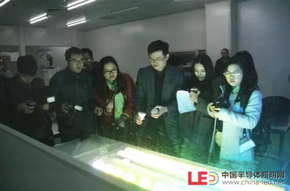 LED芯片技术领跑国际_中国半导体照明网