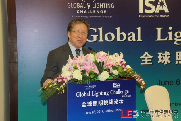 中国科技部原副部长、ISA主席、CSA顾问委员会主席曹健林出席论坛并发言