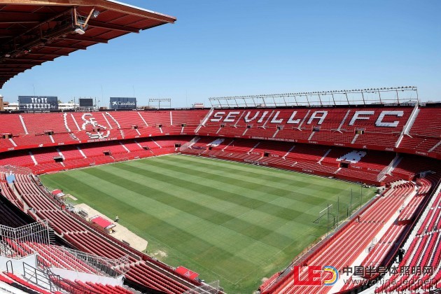 peitu 【新闻图片】飞利浦动态LED照明技术为西班牙塞维利亚足球俱乐部球迷提供世界一流的观赛体验 (3)