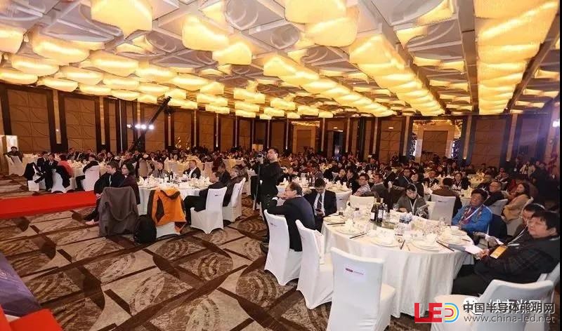 ...熠熠 2018白玉兰奖颁奖盛典在上海圆满举行图片 125377 800x472