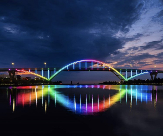 【新闻图片】密尔沃基采用昕诺飞的智能互联LED照明系统，点亮地标丹尼尔霍恩纪念大桥02