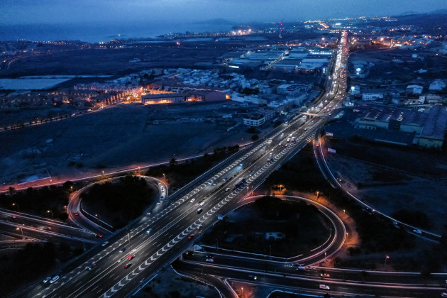 【新闻图片】昕诺飞为大加那利岛的主干高速公路安装Interact City智能互联道路照明系统-1