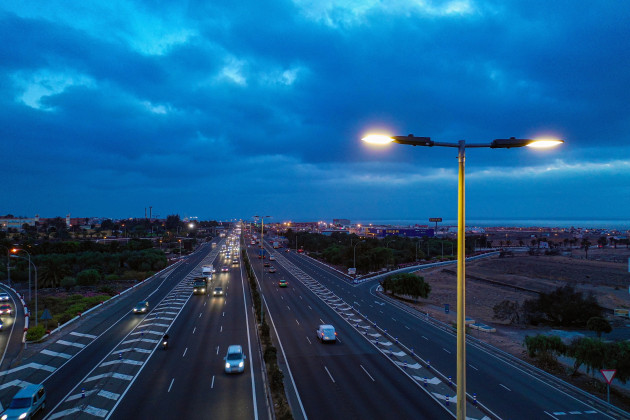 【新闻图片】昕诺飞为大加那利岛的主干高速公路安装Interact City智能互联道路照明系统-2