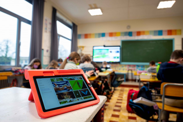 【新闻图片】昕诺飞Trulifi无线光通信系统为比利时学校提供高速、安全、可靠的互联网连接01